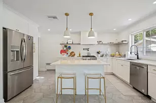 116 Sperry Blvd Blvd, New Hyde Park, NY 11040 - Photo 10