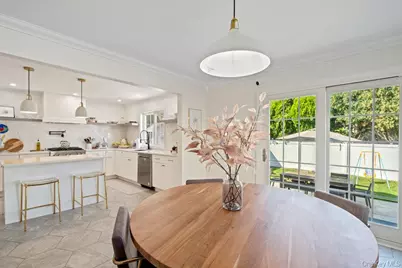 116 Sperry Boulevard Boulevard, New Hyde Park, NY 11040 - Photo 18