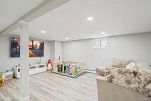 116 Sperry Blvd Blvd, New Hyde Park, NY 11040 - Photo 30