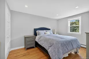 20 Locust Pl, Locust Valley, NY 11560 - Photo 12