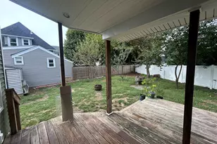 140 E Marie St, Hicksville, NY 11801 - Photo 20