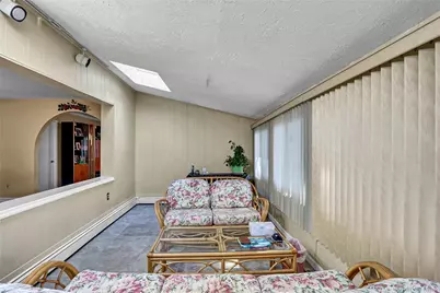 29 Walnut Lane, Hicksville, NY 11801 - Photo 16