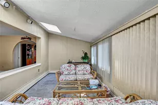 29 Walnut Ln, Hicksville, NY 11801 - Photo 16