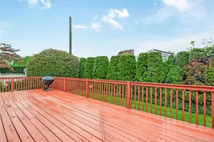 70 Norman Ln, Levittown, NY 11756 - Photo 26