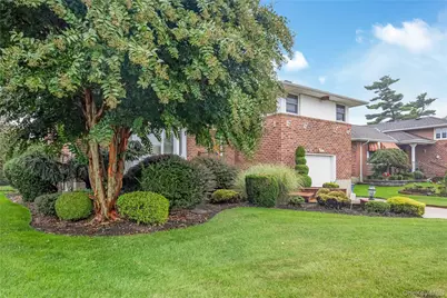 70 Norman Lane, Levittown, NY 11756 - Photo 2