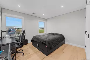 914 Arctic St, Lindenhurst, NY 11757 - Photo 18