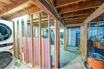 118 West 6th Street West 6th Street, West Islip, NY 11795 - Photo 14