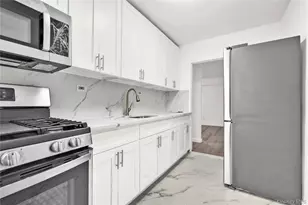 29-14 139th St, Flushing, NY 11354 - Photo 14