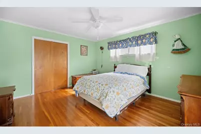 504 6th Avenue, New Hyde Park, NY 11040 - Photo 20