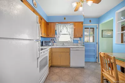 504 6th Avenue, New Hyde Park, NY 11040 - Photo 18