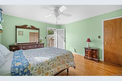 504 6th Avenue, New Hyde Park, NY 11040 - Photo 22