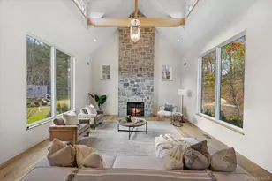 2 Barry Ct, Katonah, NY 10536 - Photo 4