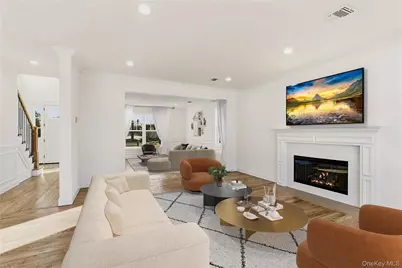 23 Cove Lane, Levittown, NY 11756 - Photo 8