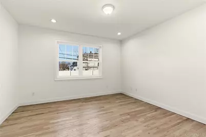 23 Cove Lane, Levittown, NY 11756 - Photo 18