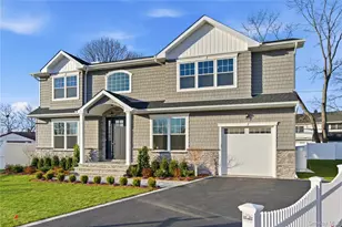 23 Cove Ln, Levittown, NY 11756 - Photo 2