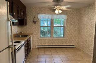 393 A Woodbridge Dr, Ridge, NY 11961 - Photo 6