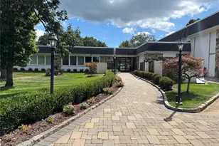 393 A Woodbridge Dr, Ridge, NY 11961 - Photo 28