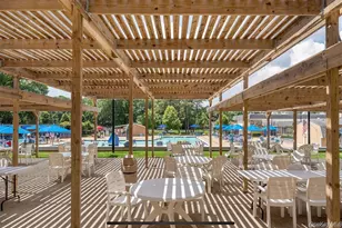 393 A Woodbridge Dr, Ridge, NY 11961 - Photo 38