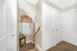 347 Wellington Rd, Mineola, NY 11501 - Photo 16