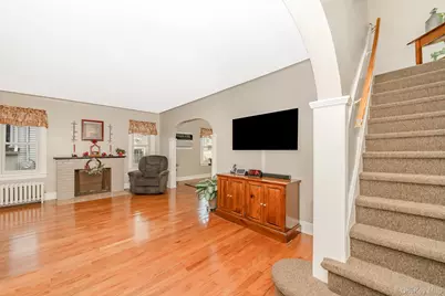 347 Wellington Road, Mineola, NY 11501 - Photo 4