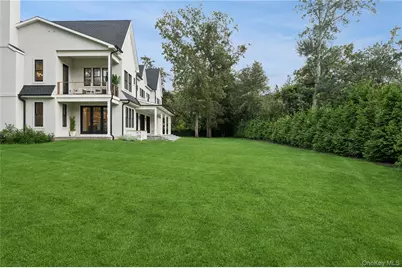 110 Crescent Court, Wading River, NY 11792 - Photo 4