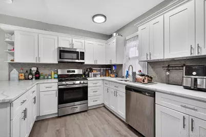 21 Crotty Avenue, Yonkers, NY 10704 - Photo 4