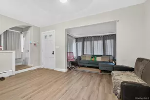 21 Crotty Ave, Yonkers, NY 10704 - Photo 10