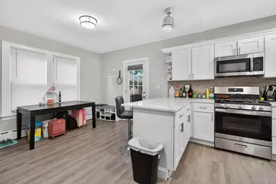 21 Crotty Avenue, Yonkers, NY 10704 - Photo 6