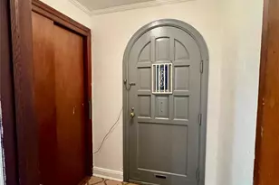 115-87 219th St, Cambria Heights, NY 11411 - Photo 4