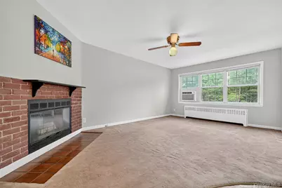 11 Fieldstone Drive #130, Hartsdale, NY 10530 - Photo 8