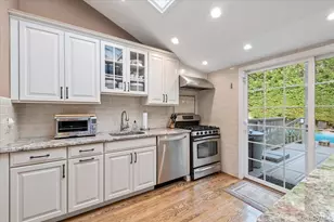9 Flint Ln, Jericho, NY 11753 - Photo 14