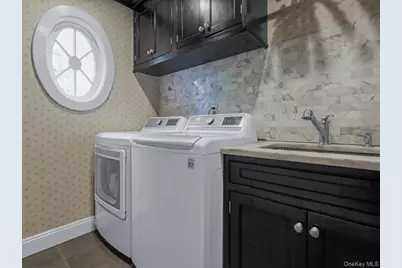 14 Farmstead Lane, Brookville, NY 11545 - Photo 26