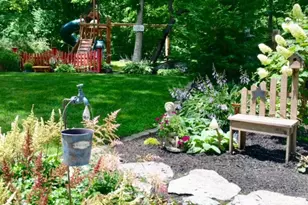 25 Surry Hill Pl, Huntington, NY 11743 - Photo 46