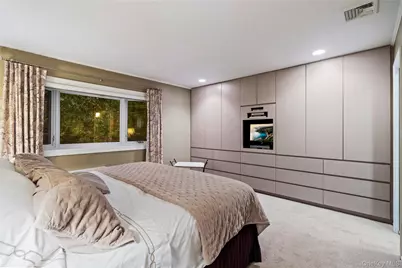 25 Surry Hill Place, Huntington, NY 11743 - Photo 18