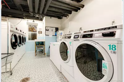 66-10 Thornton Place #2F, Rego Park, NY 11374 - Photo 22