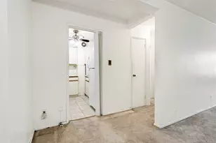 66-10 Thornton Pl, Rego Park, NY 11374 - Photo 12