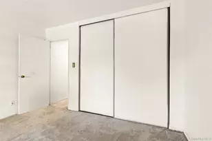 66-10 Thornton Pl, Rego Park, NY 11374 - Photo 20