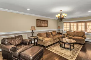 1436 7th St, West Babylon, NY 11704 - Photo 12