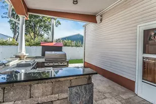 1436 7th St, West Babylon, NY 11704 - Photo 26