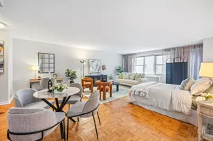 155 W 68th St, New York, NY 10023 - Photo 2