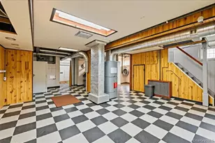 160 Rockaway Pkwy, Valley Stream, NY 11580 - Photo 20