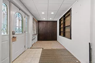 160 Rockaway Pkwy, Valley Stream, NY 11580 - Photo 2
