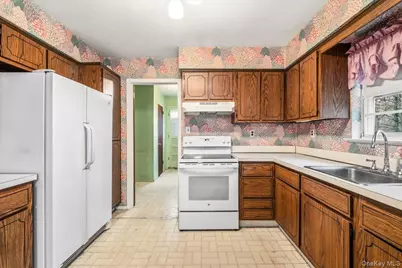 44 McNair Drive, Mahopac, NY 10541 - Photo 18