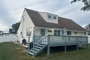 209 Nassau Ave, Freeport, NY 11520 - Photo 24