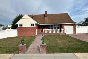 209 Nassau Ave, Freeport, NY 11520 - Photo 2