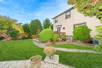1427 Washington Avenue, Seaford, NY 11783 - Photo 4