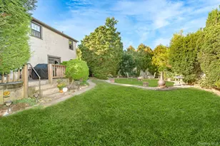 1427 Washington Ave, Seaford, NY 11783 - Photo 24