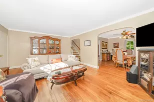 1427 Washington Ave, Seaford, NY 11783 - Photo 8