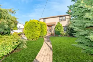 1427 Washington Ave, Seaford, NY 11783 - Photo 22