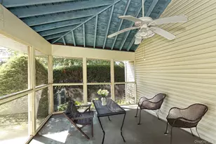 1483 Crown St, Wantagh, NY 11793 - Photo 24